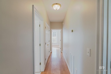 Welcome to this spacious home located in a mature neighborhood on Quail Creek Golf Course in Alabama - for sale on GolfHomes.com, golf home, golf lot