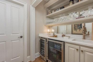 Amazing and unique National Village Townhome with fully updated on Reynolds Lake Oconee - The Oconee in Georgia - for sale on GolfHomes.com, golf home, golf lot