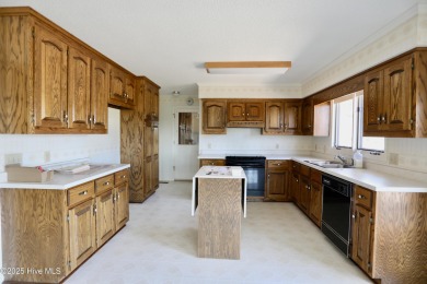 LOOKING FOR A GOLF FRONT LOCATION & EASY ACCESS TO THE COURSE? on Hyland Golf Club in North Carolina - for sale on GolfHomes.com, golf home, golf lot