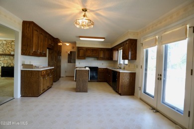 LOOKING FOR A GOLF FRONT LOCATION & EASY ACCESS TO THE COURSE? on Hyland Golf Club in North Carolina - for sale on GolfHomes.com, golf home, golf lot