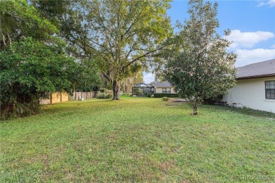 Welcome to this charming 2-bedroom, 2-bath 2- car garage home on Inverness Golf and Country Club in Florida - for sale on GolfHomes.com, golf home, golf lot