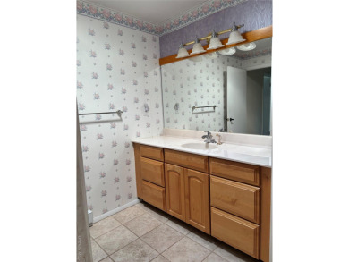 Welcome to 393 A Woodbridge Dr. nestled in desirable 55+ 24 hour on Leisure Village Golf Course in New York - for sale on GolfHomes.com, golf home, golf lot