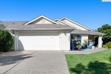 Welcome to your next chapter of *easy living with a view*! This on Canyon Lakes Golf Course in Washington - for sale on GolfHomes.com, golf home, golf lot
