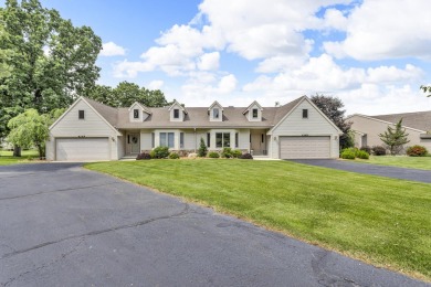 CONTEMPORARY SUMMIT TOWNSHIP END-UNIT CONDO FEATURING MAIN FLOOR on Country Club of Jackson in Michigan - for sale on GolfHomes.com, golf home, golf lot