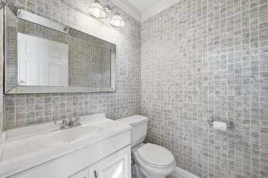 WELCOME TO THIS AMAZING LAKEVIEW IN MONACO! Resortstyle 55+ on Kings Point Golf -Flanders Way in Florida - for sale on GolfHomes.com, golf home, golf lot