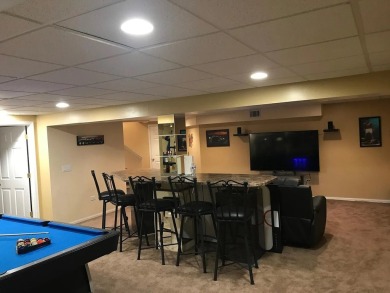 Start your next chapter here! You will fall in love with this on Schaumburg Golf Club in Illinois - for sale on GolfHomes.com, golf home, golf lot