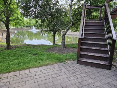Start your next chapter here! You will fall in love with this on Schaumburg Golf Club in Illinois - for sale on GolfHomes.com, golf home, golf lot
