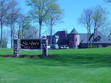 Welcome to the 18th hole of the Royal golf course. Enjoy a on Canadian Lakes Country Club-The Royal Course in Michigan - for sale on GolfHomes.com, golf home, golf lot