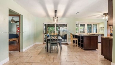 Welcome home to a warm and inviting 3-bed, 2-bath residence on Cooper Colony Country Club in Florida - for sale on GolfHomes.com, golf home, golf lot