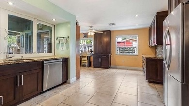 Welcome home to a warm and inviting 3-bed, 2-bath residence on Cooper Colony Country Club in Florida - for sale on GolfHomes.com, golf home, golf lot