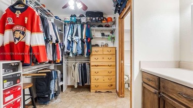 Welcome home to a warm and inviting 3-bed, 2-bath residence on Cooper Colony Country Club in Florida - for sale on GolfHomes.com, golf home, golf lot