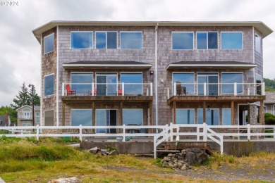 Welcome to your stunning oceanfront townhouse, only steps from on Seaside Golf Course in Oregon - for sale on GolfHomes.com, golf home, golf lot