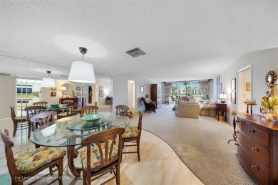 Discover the perfect blend of comfort and convenience at this on Oaks Country Club in Florida - for sale on GolfHomes.com, golf home, golf lot
