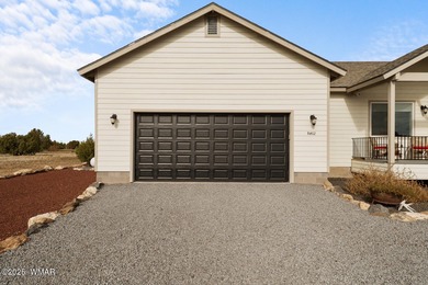 Private Lake use rights, Starry skies, little traffic, quiet on Silver Creek Golf Club in Arizona - for sale on GolfHomes.com, golf home, golf lot