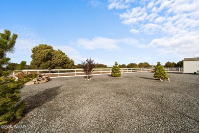 Private Lake use rights, Starry skies, little traffic, quiet on Silver Creek Golf Club in Arizona - for sale on GolfHomes.com, golf home, golf lot