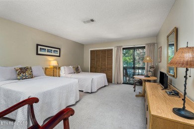 This fully furnished 2-bedroom, 2-bath condo is a great on Druid Hills Golf Club in Tennessee - for sale on GolfHomes.com, golf home, golf lot