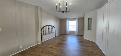 Stunning 3 bedroom 3 bath homewith unique double master on Zephyrhills Municipal Golf Course in Florida - for sale on GolfHomes.com, golf home, golf lot