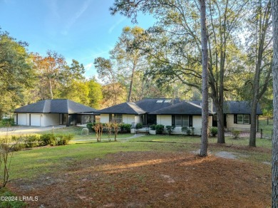 Stunning Sprawling Ranch Home on the Golf Course! Discover your on Ladys Island Country Club in South Carolina - for sale on GolfHomes.com, golf home, golf lot