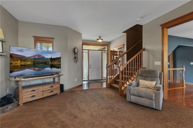 It's everything you've been dreaming of! Large trees, gorgeous on Oak Hill Golf Club in Minnesota - for sale on GolfHomes.com, golf home, golf lot