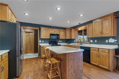 It's everything you've been dreaming of! Large trees, gorgeous on Oak Hill Golf Club in Minnesota - for sale on GolfHomes.com, golf home, golf lot