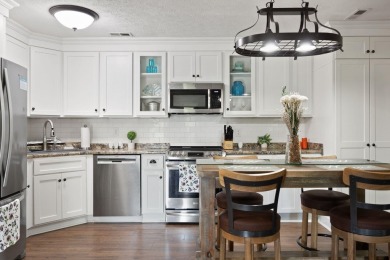 Spacious Lakeview Upper level 3 bedroom 2 full bath condo on Woodson Bend Resort in Kentucky - for sale on GolfHomes.com, golf home, golf lot