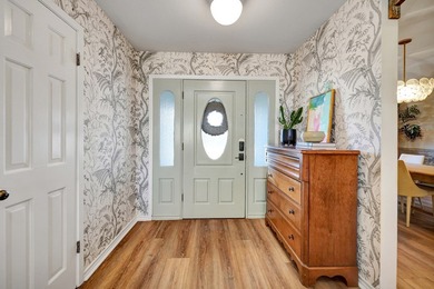 ABSOLUTELY STUNNING DESIGNER'S PERSONAL HOME ALONG THE GOLF on Green Tree Country Club in Texas - for sale on GolfHomes.com, golf home, golf lot