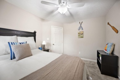 Spacious Lakeview Upper level 3 bedroom 2 full bath condo on Woodson Bend Resort in Kentucky - for sale on GolfHomes.com, golf home, golf lot