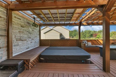 It's everything you've been dreaming of! Large trees, gorgeous on Oak Hill Golf Club in Minnesota - for sale on GolfHomes.com, golf home, golf lot
