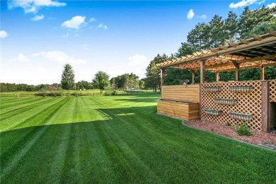 It's everything you've been dreaming of! Large trees, gorgeous on Oak Hill Golf Club in Minnesota - for sale on GolfHomes.com, golf home, golf lot