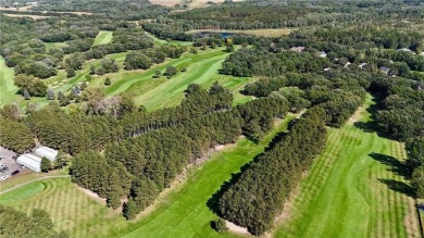 It's everything you've been dreaming of! Large trees, gorgeous on Oak Hill Golf Club in Minnesota - for sale on GolfHomes.com, golf home, golf lot