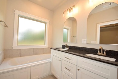 Welcome home to Bella Vista, just minutes from Lake Loch Lomond! on Bella Vista Country Club - Highlands in Arkansas - for sale on GolfHomes.com, golf home, golf lot