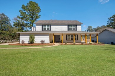 OPEN SUNDAY 2-4PM Step into the perfect blend of classic on Killearn Country Club and Inn in Florida - for sale on GolfHomes.com, golf home, golf lot