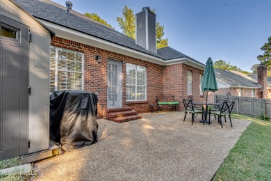 Pristine home in the heart of Castlewoods, at 213 Boxwood Circle on Castlewoods Golf Club in Mississippi - for sale on GolfHomes.com, golf home, golf lot