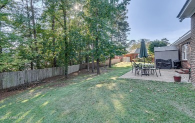 Pristine home in the heart of Castlewoods, at 213 Boxwood Circle on Castlewoods Golf Club in Mississippi - for sale on GolfHomes.com, golf home, golf lot