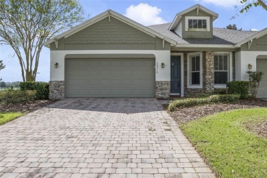 Kick off the holidays in this immaculate 3-bedroom 2-bath on Eagle Dunes Golf Club in Florida - for sale on GolfHomes.com, golf home, golf lot