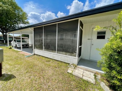 Welcome home to this 1994 single wide manufactured home, which on Golden Lakes Golf Course in Florida - for sale on GolfHomes.com, golf home, golf lot