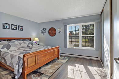 COME SEE THIS 2 BEDROOMS, 2 BATHS RANCH IN A 55+ ADULT COMMUNITY on Leisure Village Golf Course in Illinois - for sale on GolfHomes.com, golf home, golf lot