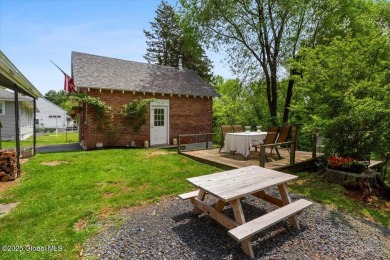 Open Sat. 12-2! Welcome home to this 2 bedroom, 1 bath ranch on Capital Hills At Albany in New York - for sale on GolfHomes.com, golf home, golf lot