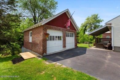 Open Sat. 12-2! Welcome home to this 2 bedroom, 1 bath ranch on Capital Hills At Albany in New York - for sale on GolfHomes.com, golf home, golf lot