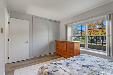 COME SEE THIS 2 BEDROOMS, 2 BATHS RANCH IN A 55+ ADULT COMMUNITY on Leisure Village Golf Course in Illinois - for sale on GolfHomes.com, golf home, golf lot