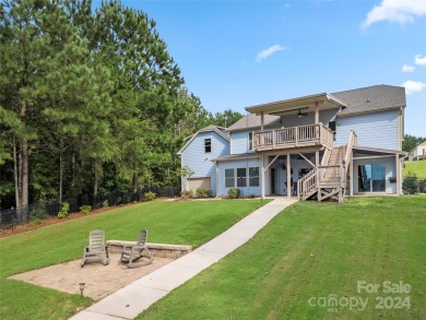 Priced below recent appraisal. With two full baths, a primary on Edgewater Golf Club in South Carolina - for sale on GolfHomes.com, golf home, golf lot