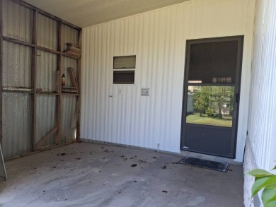 Peaceful 2BR/2BA Home | 1,144 Sq. Ft. | Backs to Ocala Forest - on Rolling Greens Executive Golf Community in Florida - for sale on GolfHomes.com, golf home, golf lot