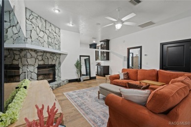 Waterfront Perfection in the Heart of Crystal River! Completely on Plantation Inn and Golf Resort  in Florida - for sale on GolfHomes.com, golf home, golf lot