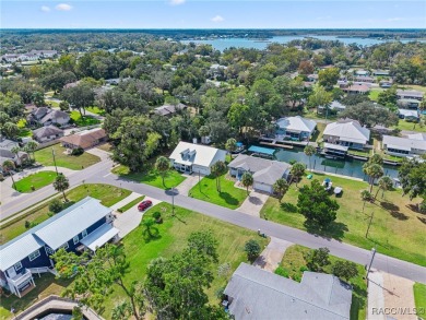 Waterfront Perfection in the Heart of Crystal River! Completely on Plantation Inn and Golf Resort  in Florida - for sale on GolfHomes.com, golf home, golf lot