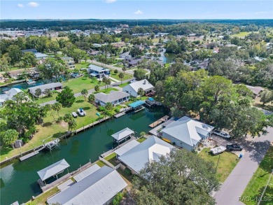 Waterfront Perfection in the Heart of Crystal River! Completely on Plantation Inn and Golf Resort  in Florida - for sale on GolfHomes.com, golf home, golf lot