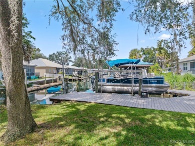 Waterfront Perfection in the Heart of Crystal River! Completely on Plantation Inn and Golf Resort  in Florida - for sale on GolfHomes.com, golf home, golf lot