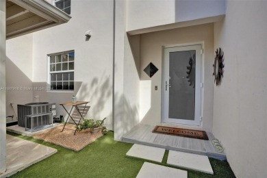 Remarkable + renovated townhouse condo nestled in the heart of on Palm-Aire Country Club and Resort - Palms in Florida - for sale on GolfHomes.com, golf home, golf lot