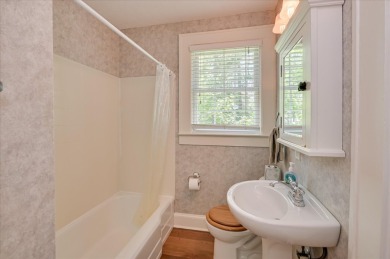 Cute and Quaint and Close proximity to Downtown Aiken!! on The Aiken Golf Club in South Carolina - for sale on GolfHomes.com, golf home, golf lot