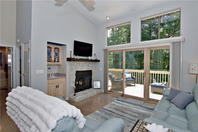 Looking for a low-maintenance home in a fun, active community? on Keowee Key Golf and Country Club in South Carolina - for sale on GolfHomes.com, golf home, golf lot