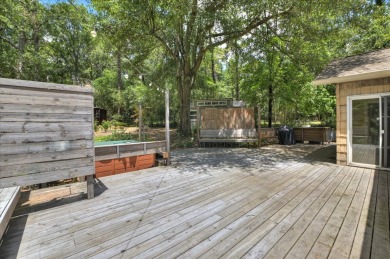 Cute and Quaint and Close proximity to Downtown Aiken!! on The Aiken Golf Club in South Carolina - for sale on GolfHomes.com, golf home, golf lot